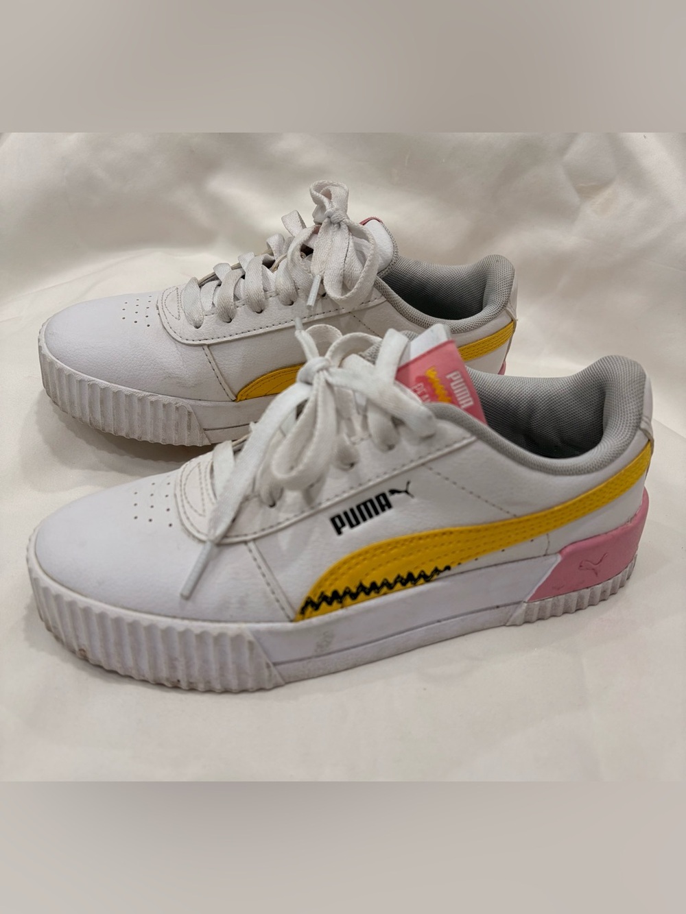 Puma x Peanuts Carina Youth Sneakers Size 4C